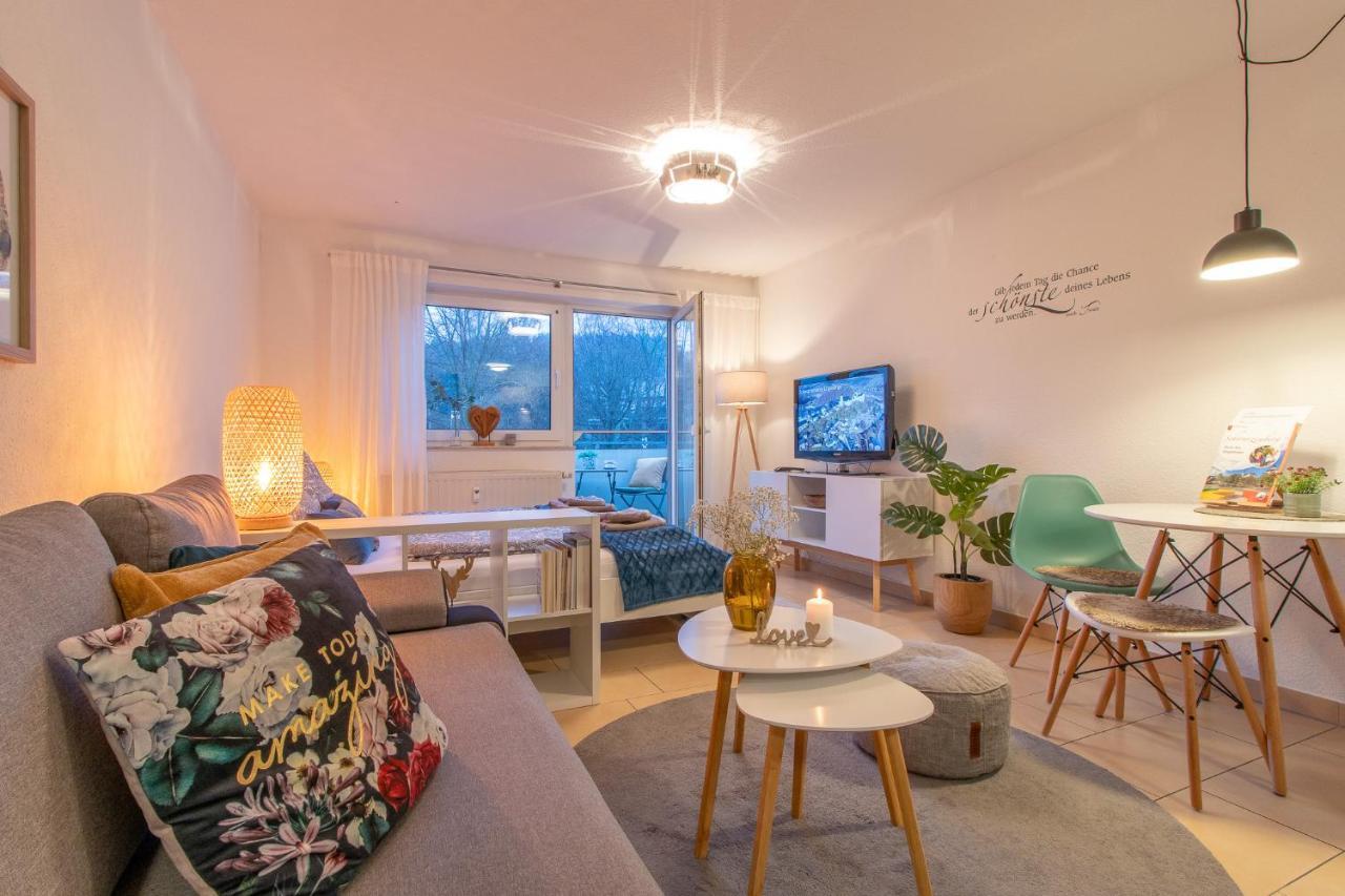 Modernes Apartment Im Gruenen I Balkon I Wlan I Stellplatz Schwarzenberg  Ngoại thất bức ảnh